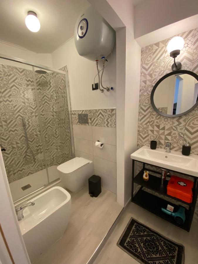 Casa Zinzuledda Cagliari Apartment ภายนอก รูปภาพ